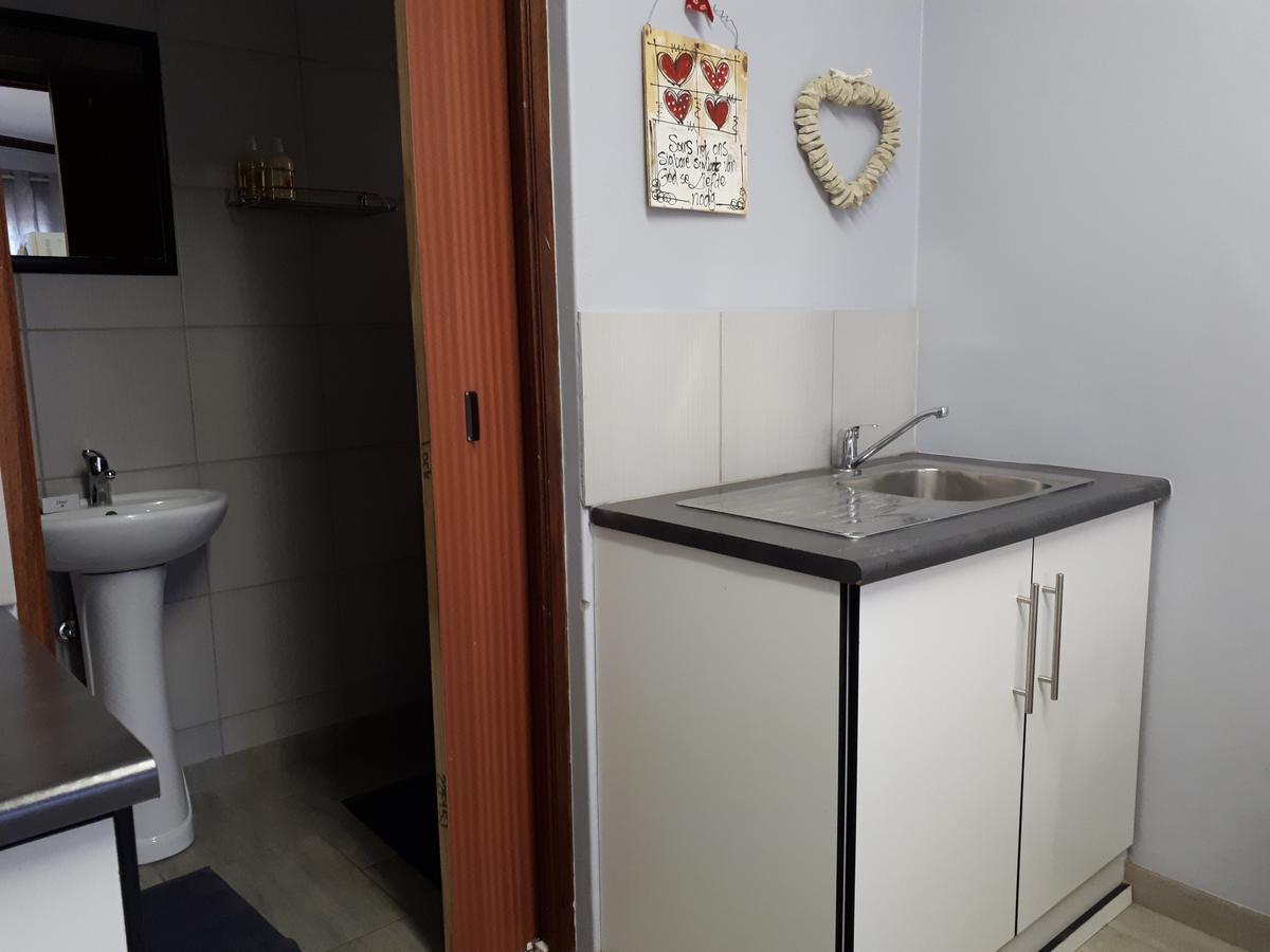 Melsetter'S Guesthouse Блумфонтейн Экстерьер фото